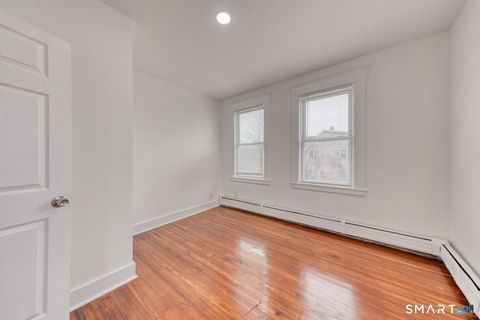 Tiny photo for 152 Oak Street #3S, New Britain, CT 06051 (MLS # 24160454)