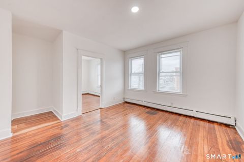 Tiny photo for 152 Oak Street #3S, New Britain, CT 06051 (MLS # 24160454)