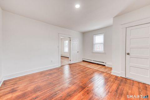 Tiny photo for 152 Oak Street #3S, New Britain, CT 06051 (MLS # 24160454)