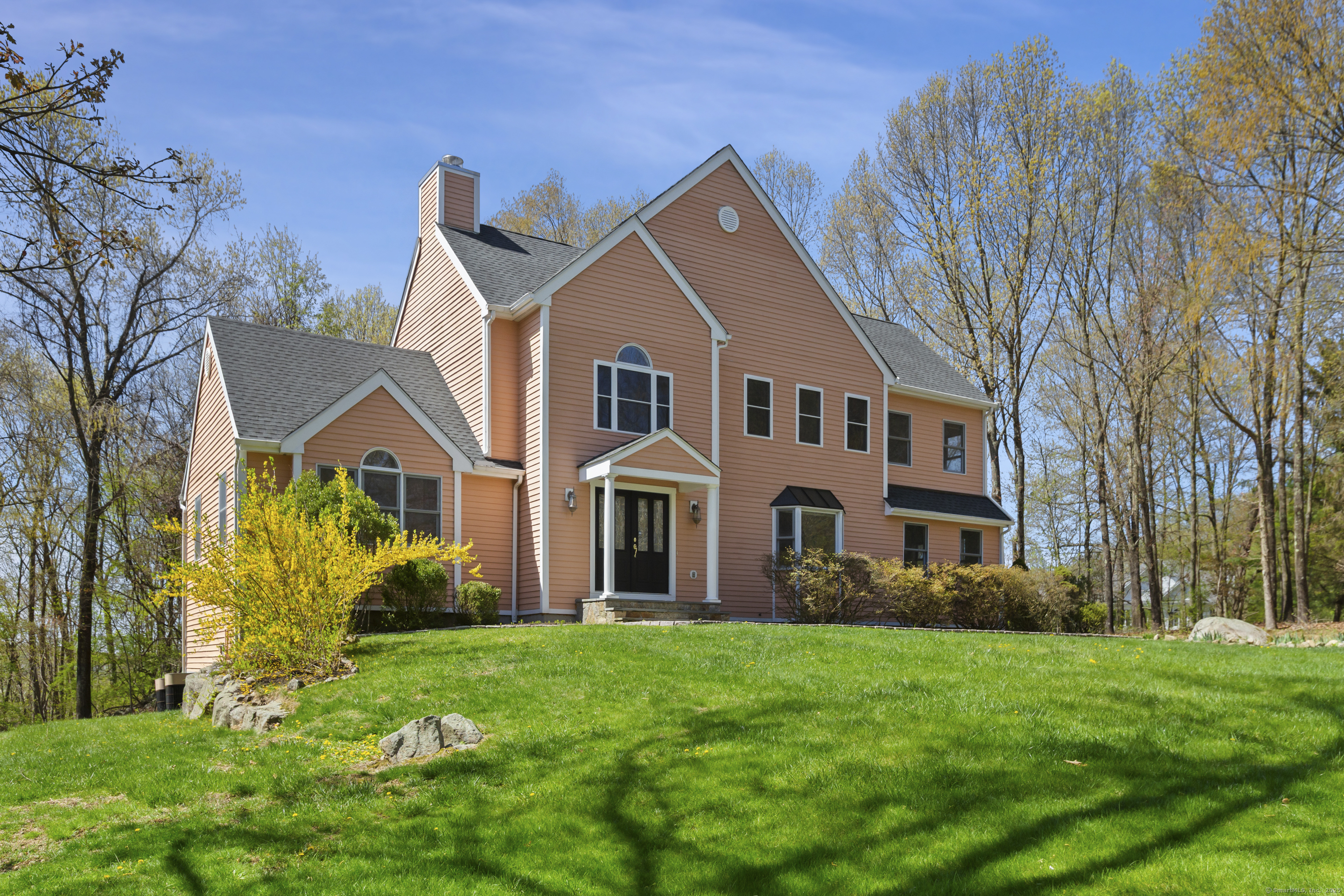 20 Maplewood Drive, Danbury, Connecticut image 1