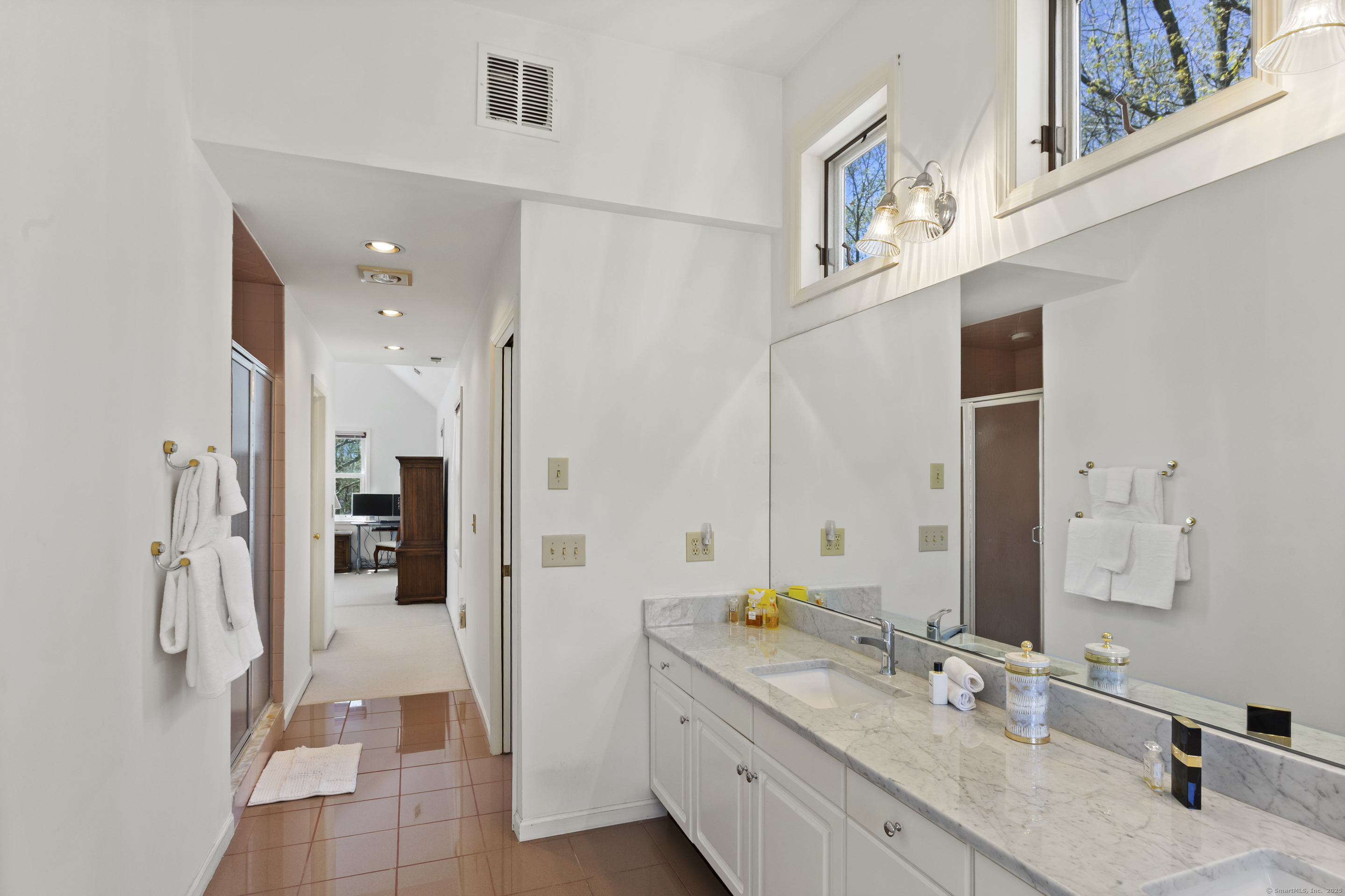 20 Maplewood Drive, Danbury, Connecticut image 19