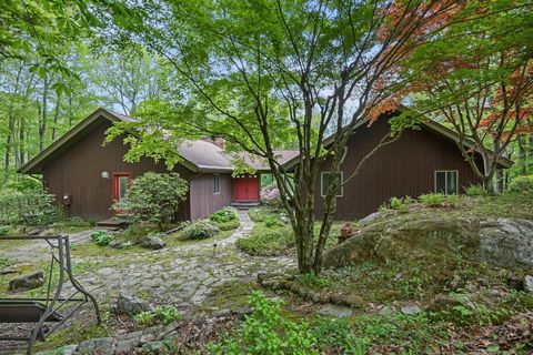 61 Stony Brook Road Middlebury CT 06762