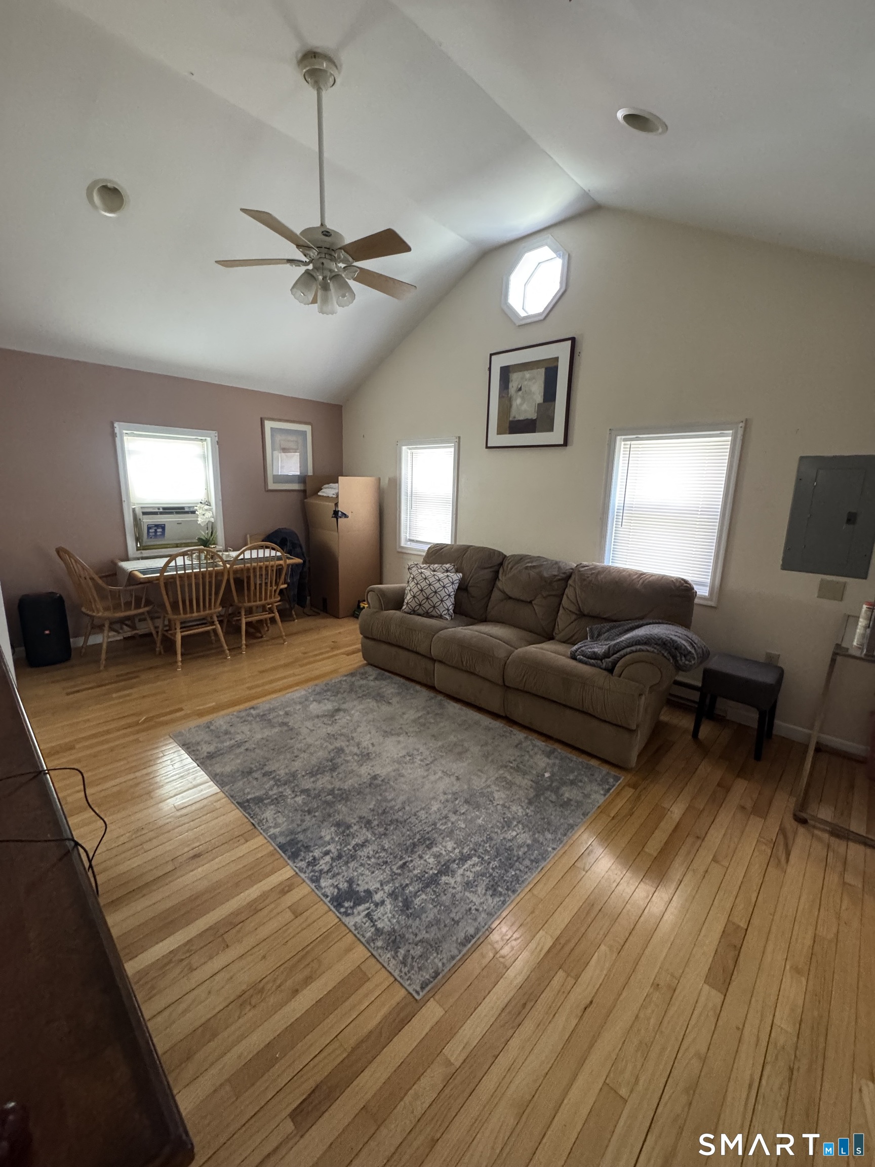 15 Montgomery Street