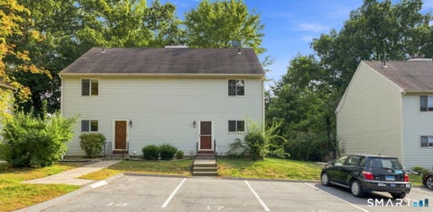 Photo of 28 Larkspur Drive #28, Cromwell, CT 06416 (MLS # 24203334)