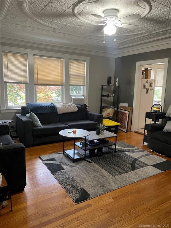 Port Chester, New York 10573, United States, 3 Bedrooms Bedrooms, ,1 BathroomBathrooms,Residential,Active,249933