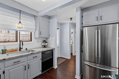 Tiny photo for 100 Northampton Lane #APT 9, Plainville, CT 06062 (MLS # 24146502)