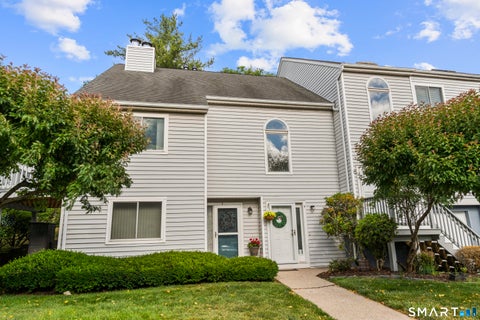 Condo For Sale - 9 Clubhouse Drive<br/> Cromwell, CT 06416