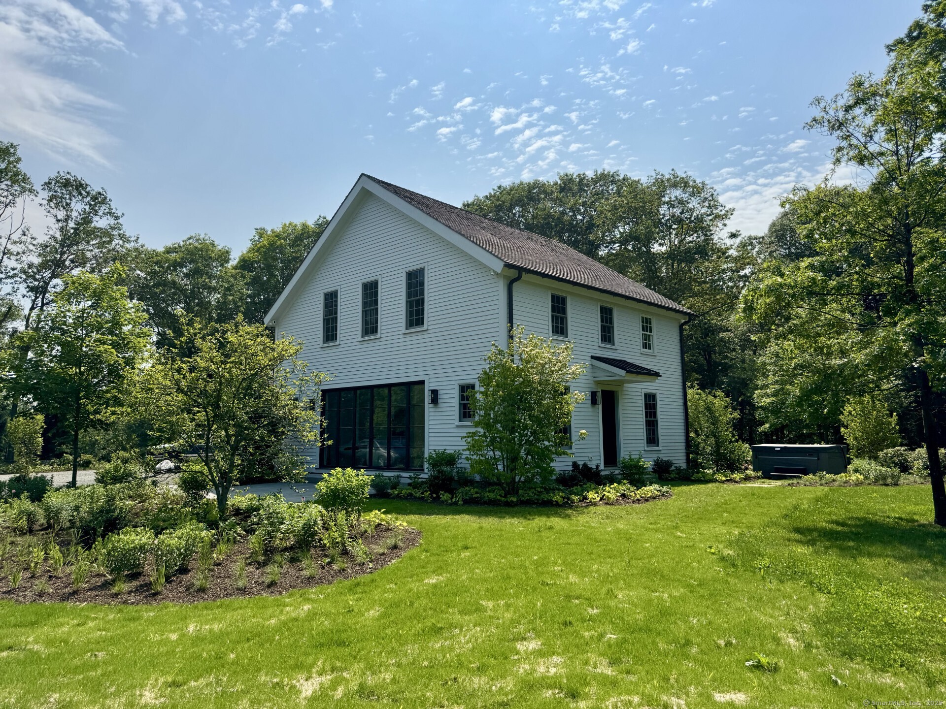 24 Old Roxbury Road