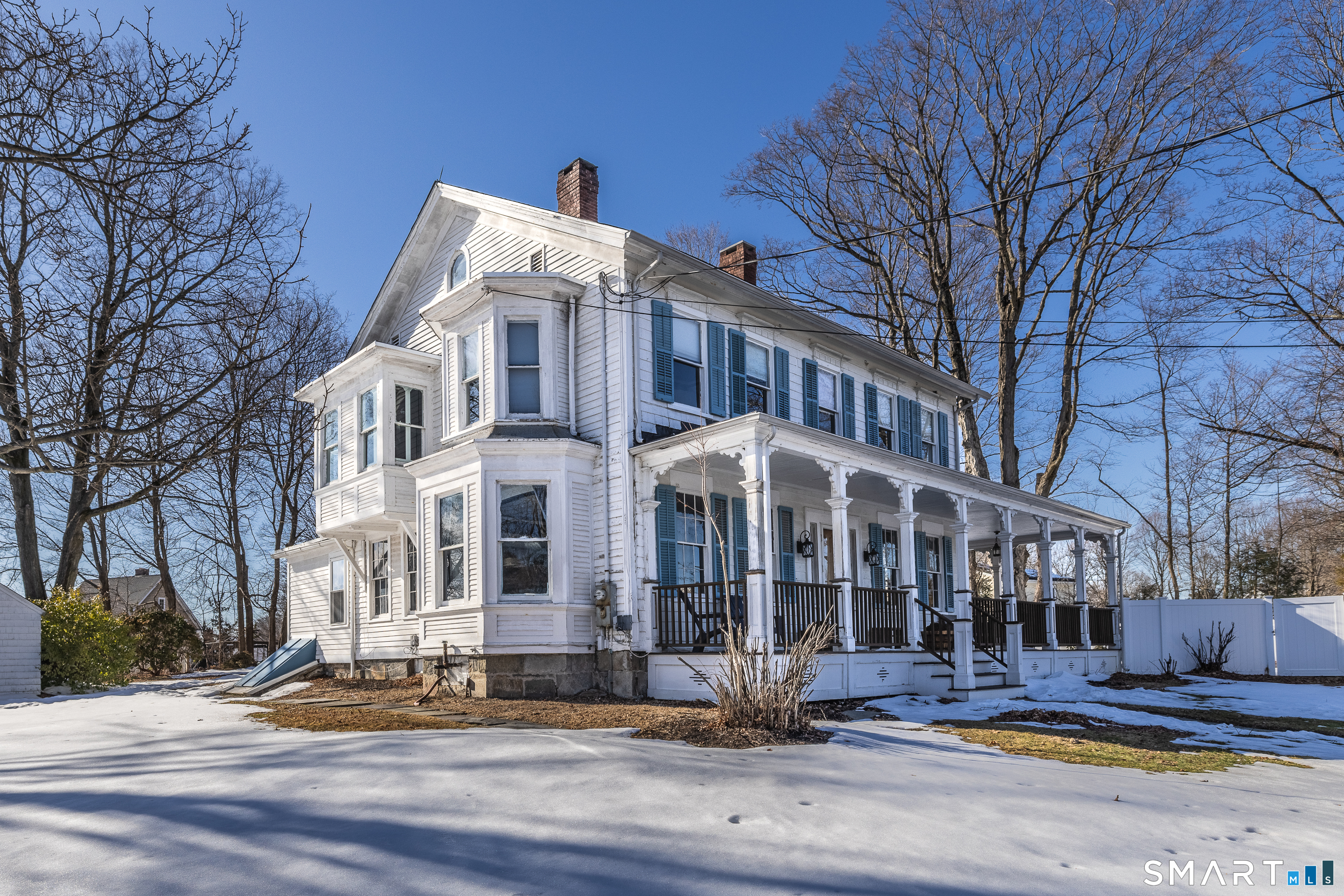 5385 Main Street