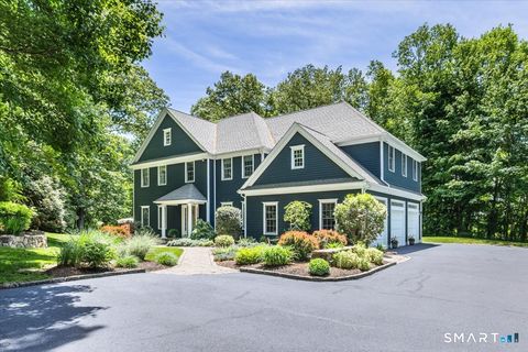 Photo of 7 Pinnacle Drive, Newtown, CT 06470 (MLS # 24170870)