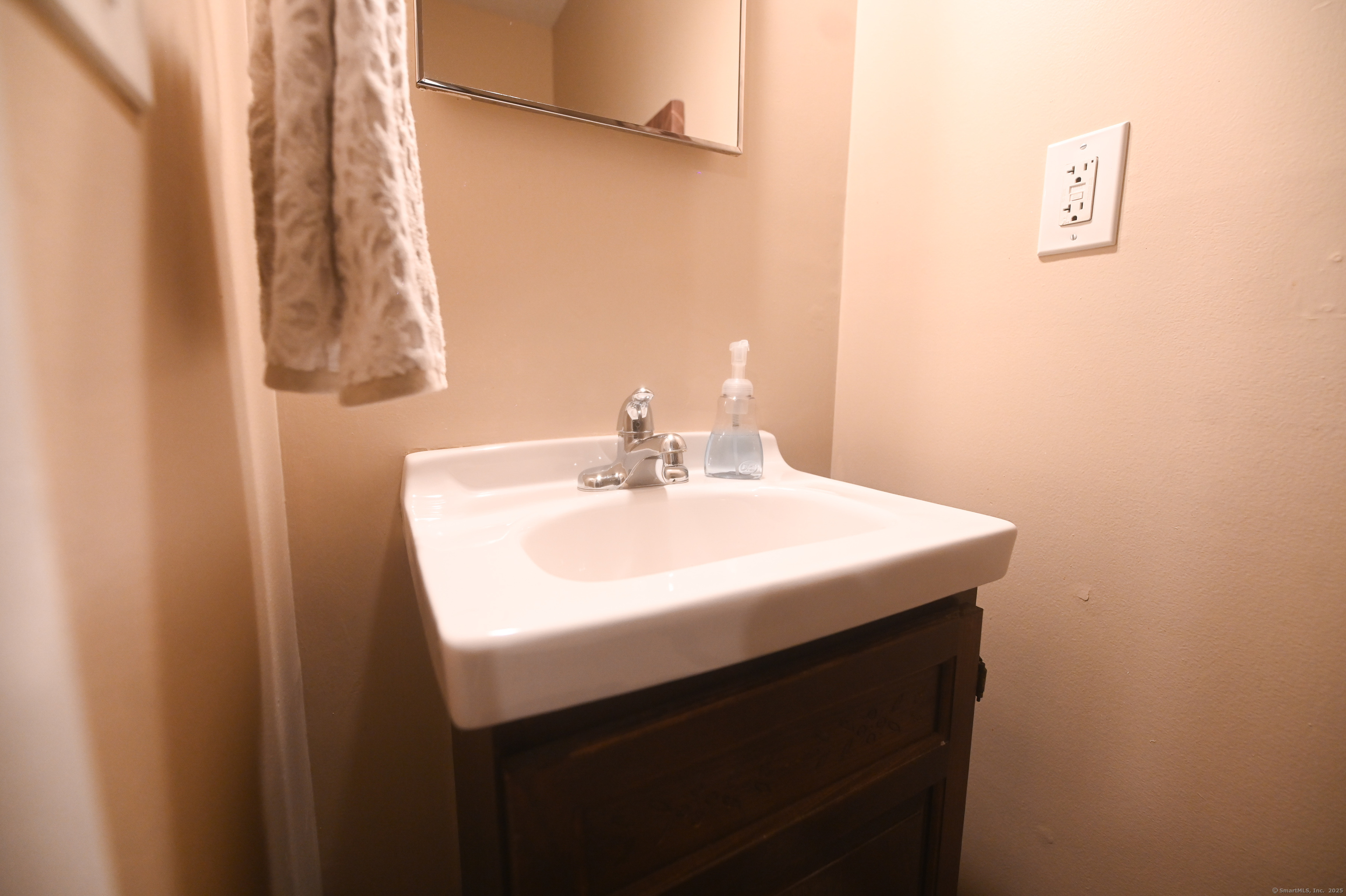 39 Horton Hill Road #APT 5H, Naugatuck, Connecticut image 17