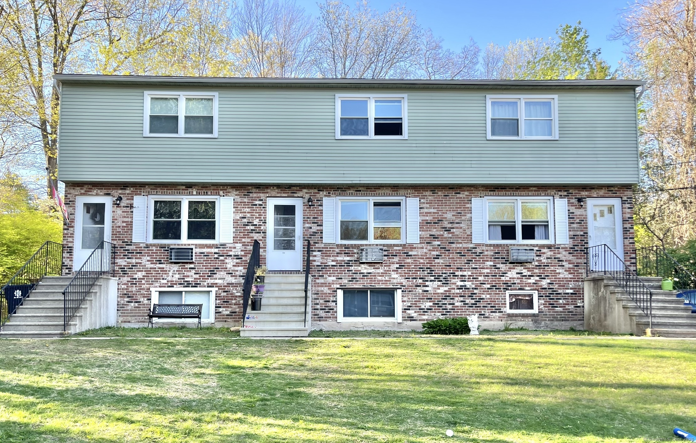 Property for Sale at Caesar Drive, Bristol, Connecticut - Bedrooms: 8 
Bathrooms: 5 
Rooms: 14  - $449,900
