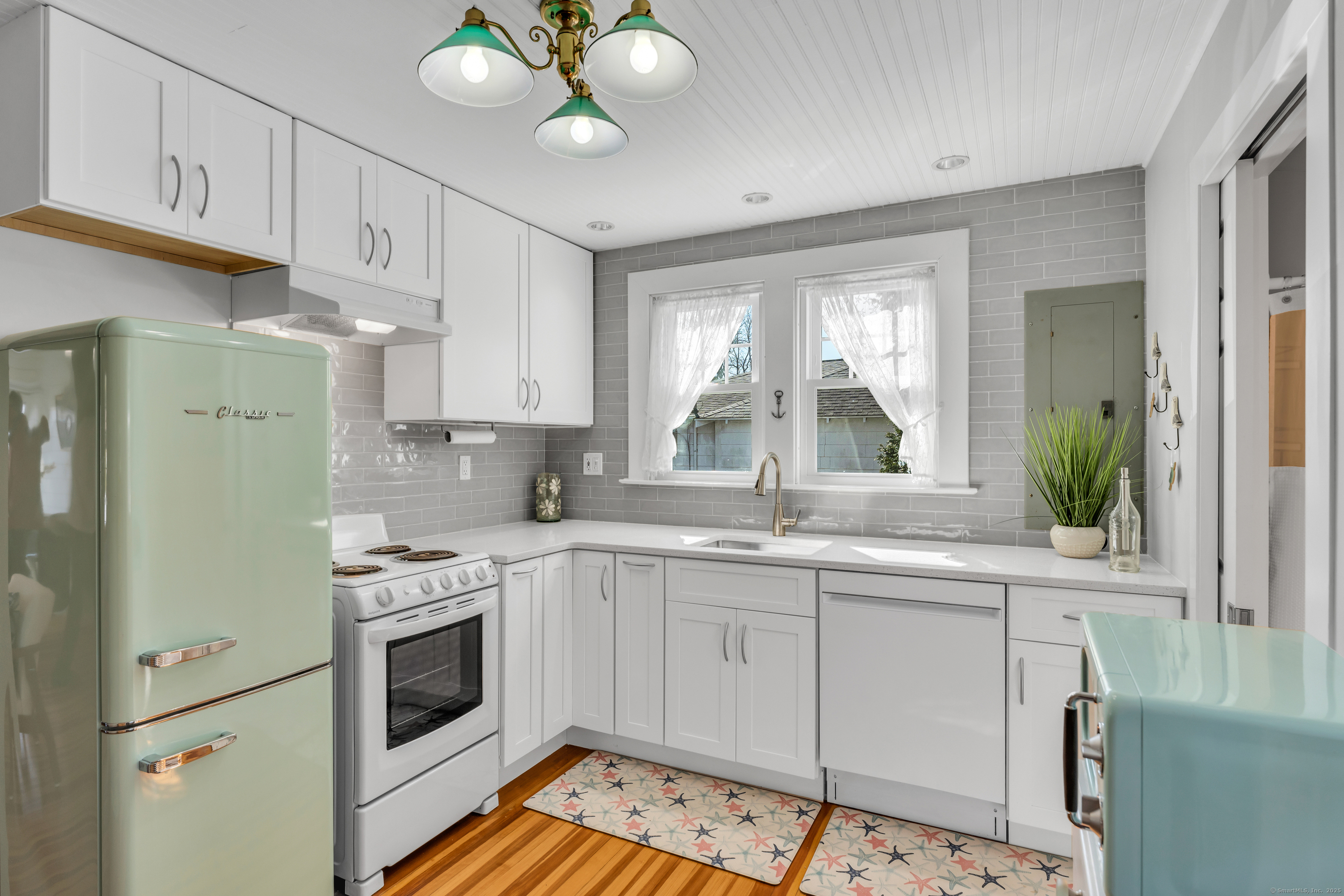 94 Spencer Avenue, Guilford, Connecticut image 9