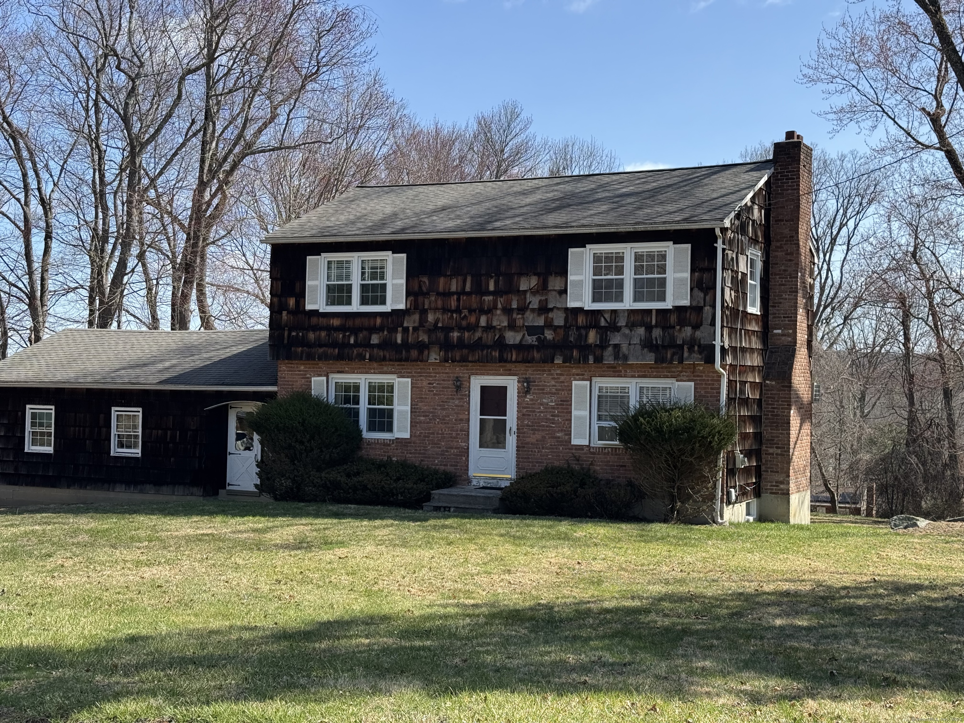 Pound Sweet Hill, Bethel, Connecticut - 4 Bedrooms  
2 Bathrooms  
7 Rooms - 