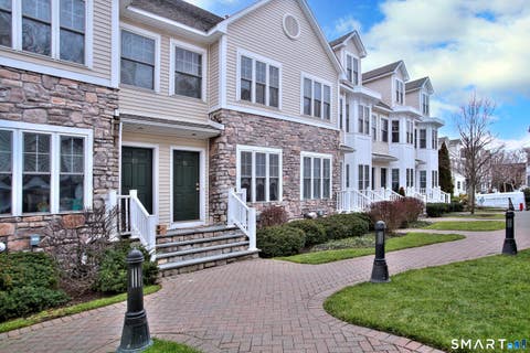 Condo For Rent - 39 Maple Tree Avenue #52<br/> Fairfield County, Stamford, CT 06906