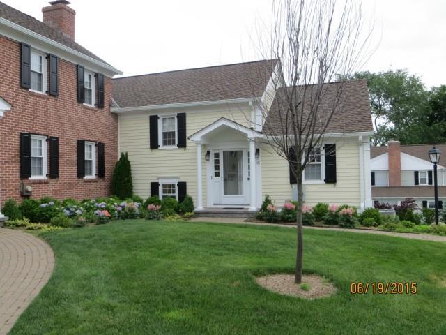 Photo 1 of 123 Richmond Hill Road 15, New Canaan, Connecticut, $4,800, Web #: 99109733