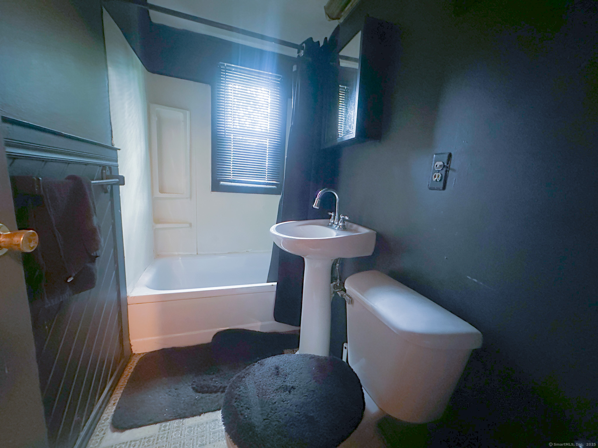 575 Pearl Harbor Street, Bridgeport, Connecticut image 6