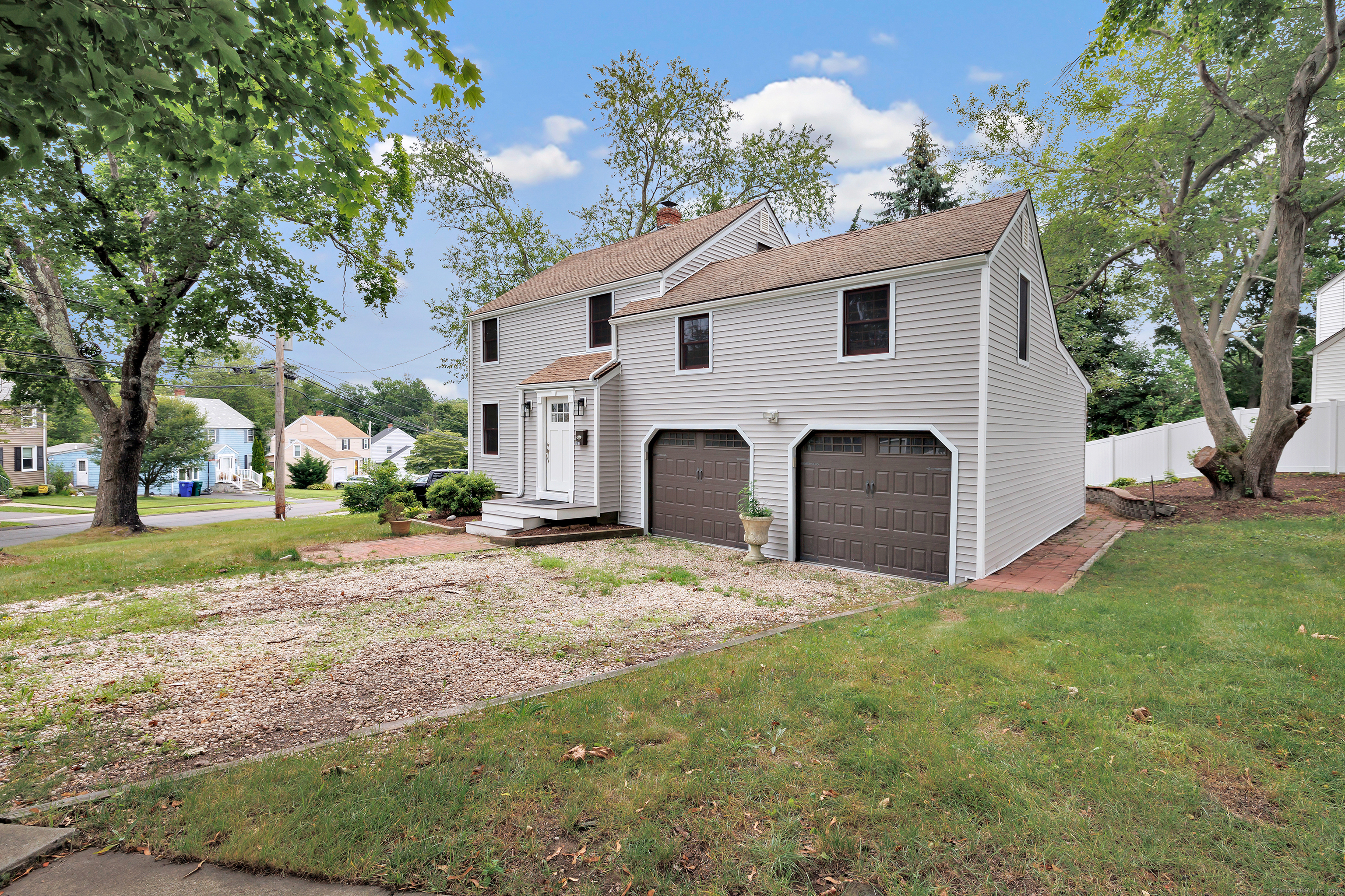162 Sheppard Street
