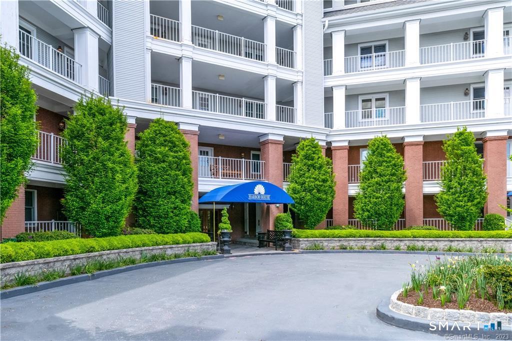 43 Harbor Drive 101
