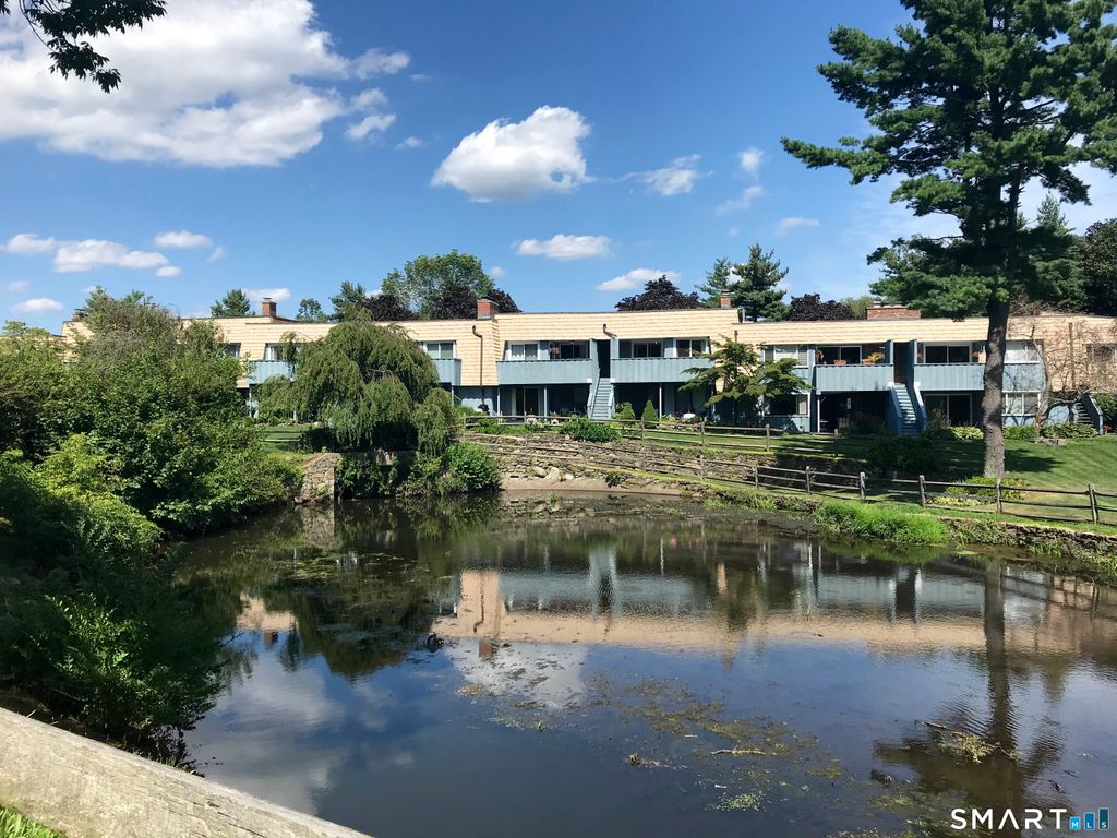 Photo of 1452 Melville Avenue #1452, Fairfield, CT 06825 (MLS # 24151618)