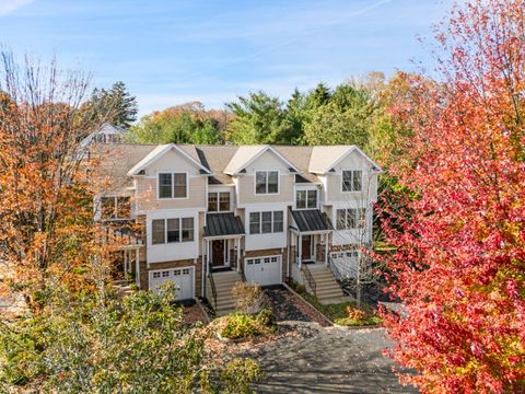 Tiny photo for 202 Bradley Lane #202, Westport, CT 06880 (MLS # 24136555)