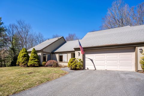 25 Heritage Crest A Southbury CT 06488