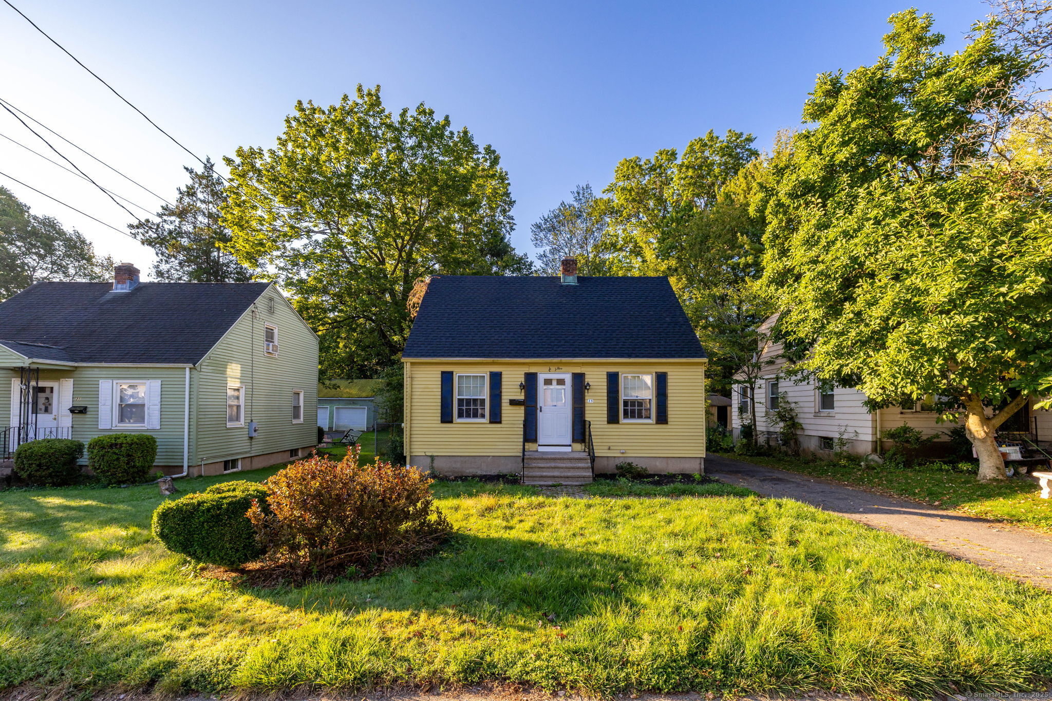 35 Harding Avenue