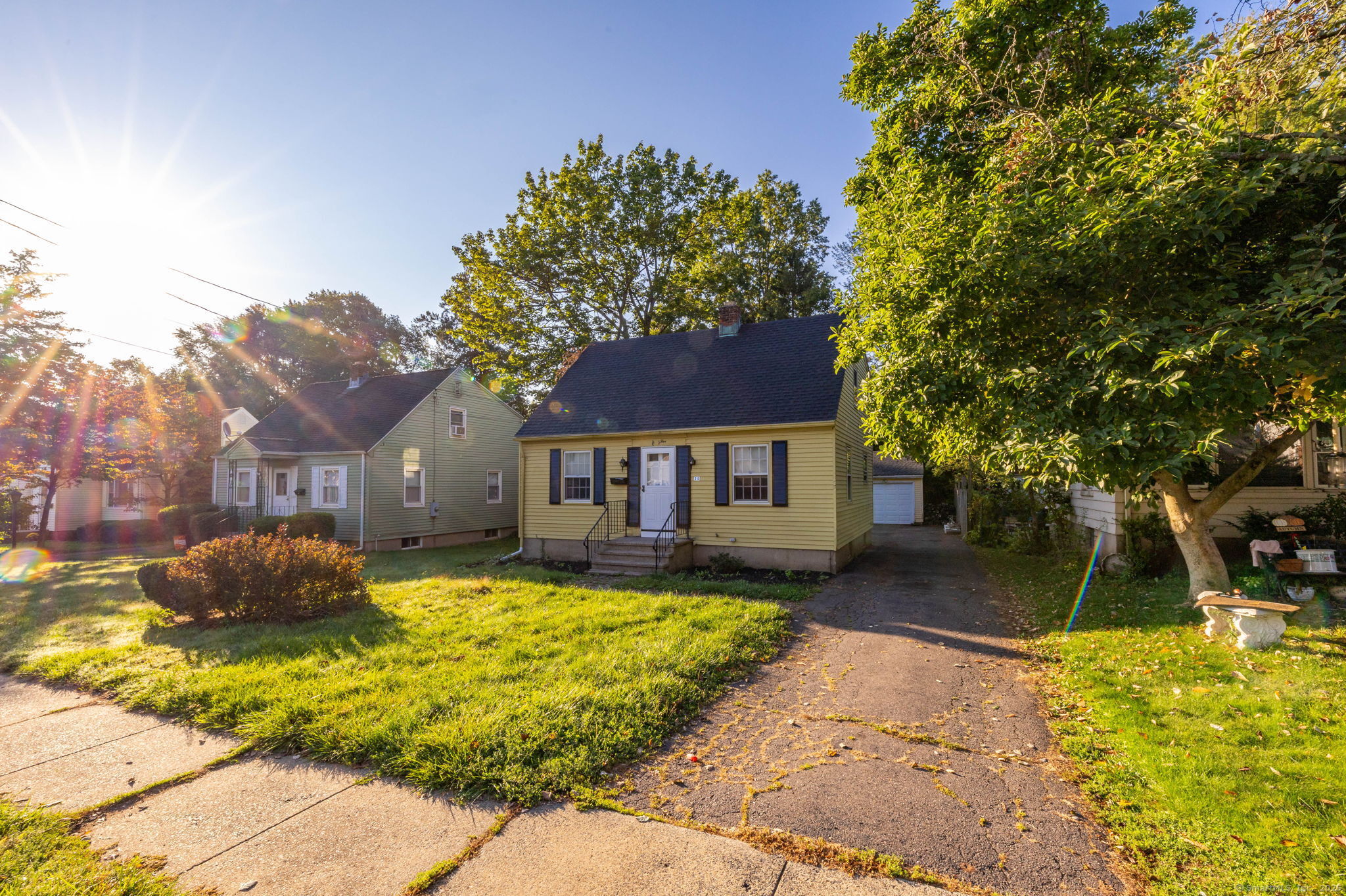 35 Harding Avenue
