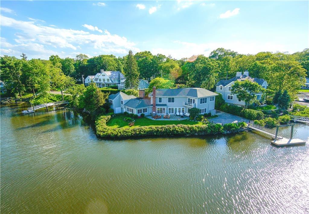 Photo 1 of 61 Five Mile River Road, Darien, Connecticut, $1,500,000, Web #: 99167439