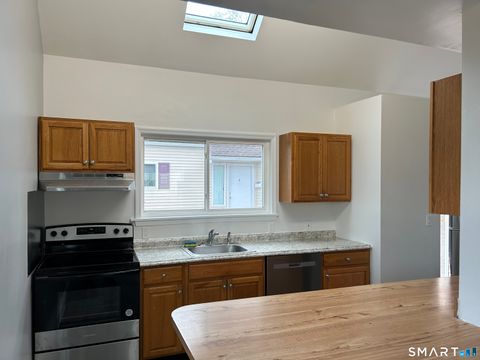 Tiny photo for 7 Linden Place #1, Danbury, CT 06810 (MLS # 24150272)