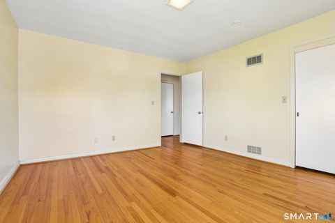 Tiny photo for 104 Knollwood Drive, New Haven, CT 06515 (MLS # 24168542)