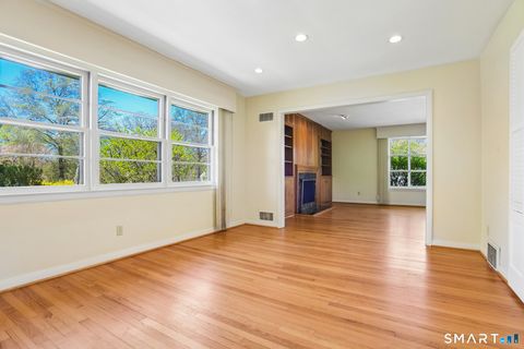Tiny photo for 104 Knollwood Drive, New Haven, CT 06515 (MLS # 24168542)