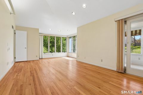 Tiny photo for 104 Knollwood Drive, New Haven, CT 06515 (MLS # 24168542)