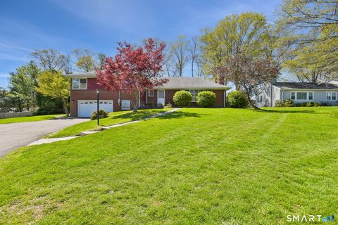 104 Knollwood Drive New Haven CT 06515