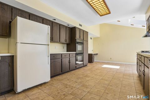 Tiny photo for 104 Knollwood Drive, New Haven, CT 06515 (MLS # 24168542)
