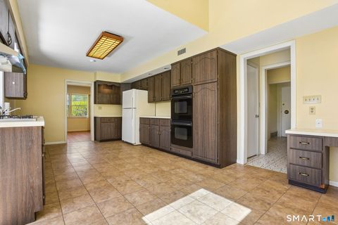 Tiny photo for 104 Knollwood Drive, New Haven, CT 06515 (MLS # 24168542)