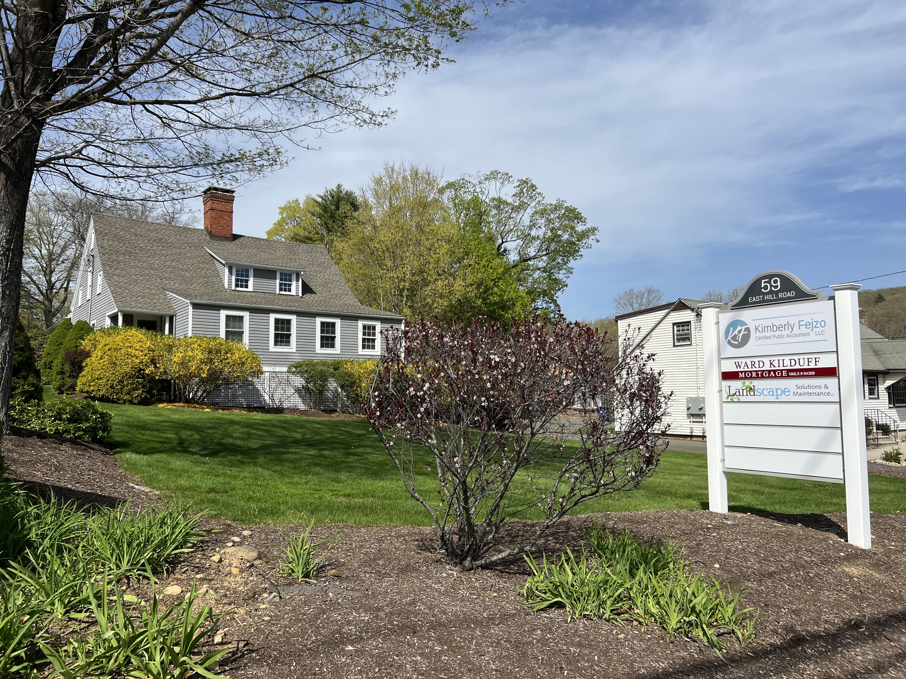 59 East Hill Road