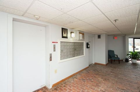 Tiny photo for 222 Williams Street E #APT 102, Glastonbury, CT 06033 (MLS # 24141529)