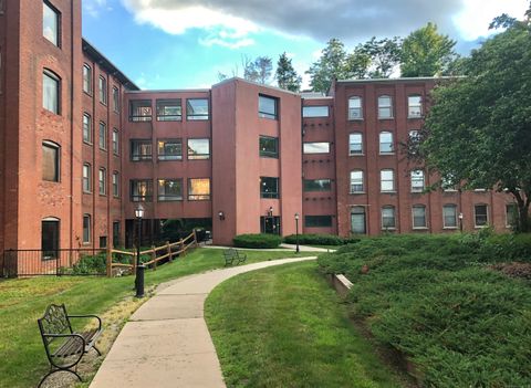 Tiny photo for 222 Williams Street E #APT 102, Glastonbury, CT 06033 (MLS # 24141529)