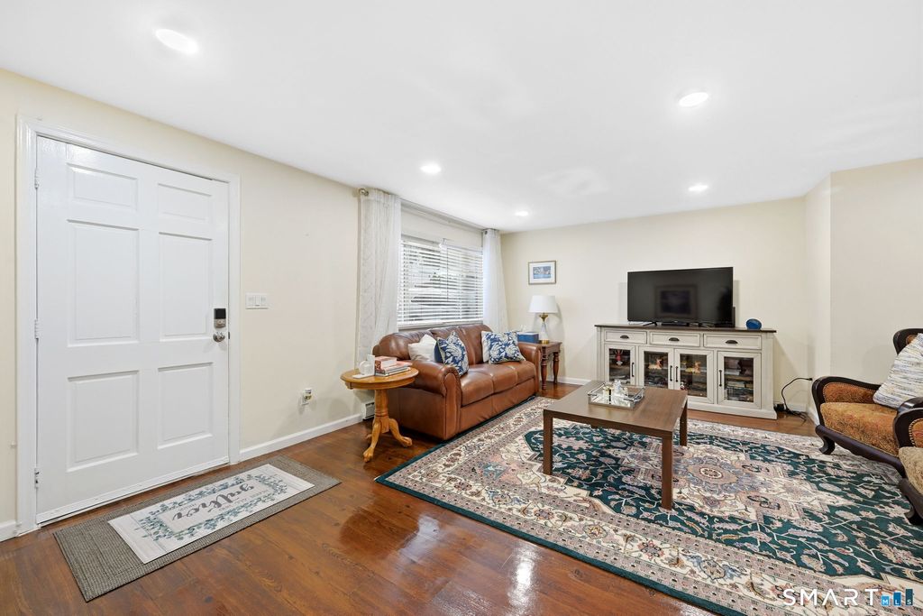 Photo of 8 Barnstable Lane, Stamford, CT 06907 (MLS # 24158342)