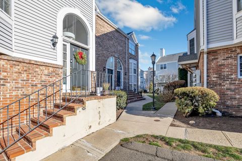 Tiny photo for 2612 North Avenue #C1, Bridgeport, CT 06604 (MLS # 24140787)