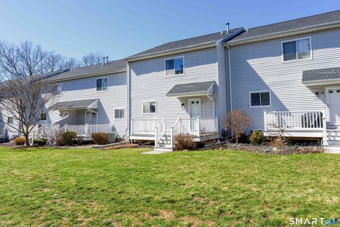 Condo For Sale - 109 Staffordshire Commons Drive #109<br/> Wallingford, CT 06492