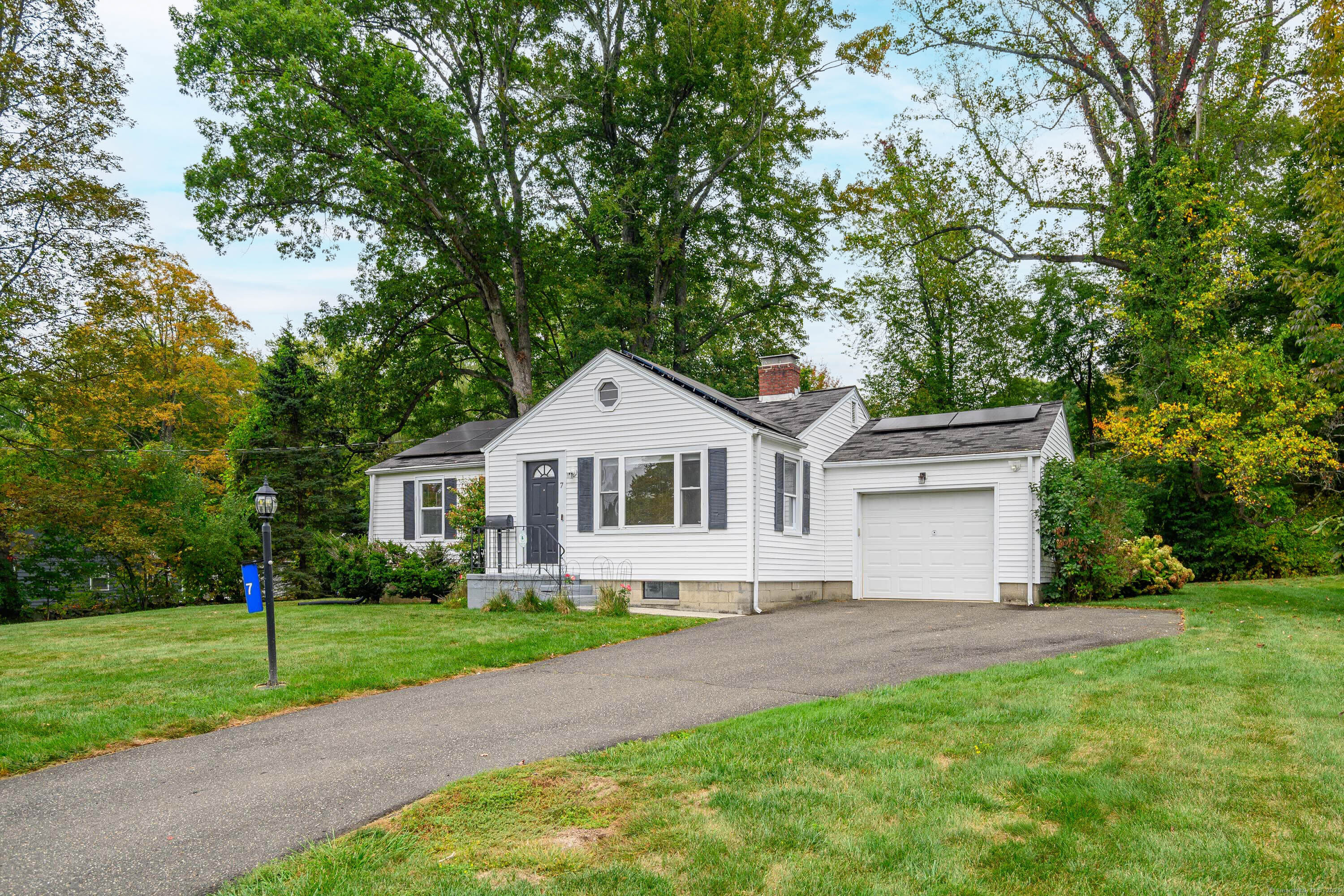 7 Westview Drive