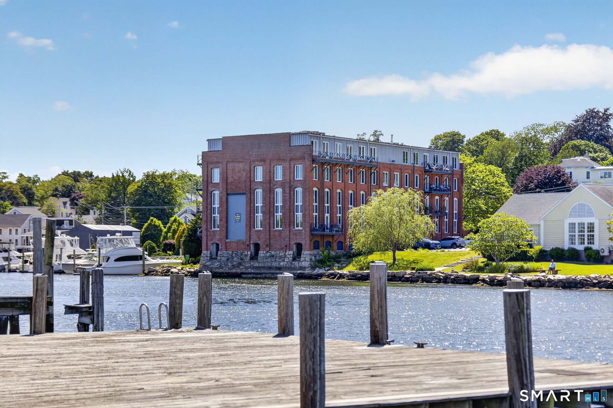 15-1/2 Water Street 4