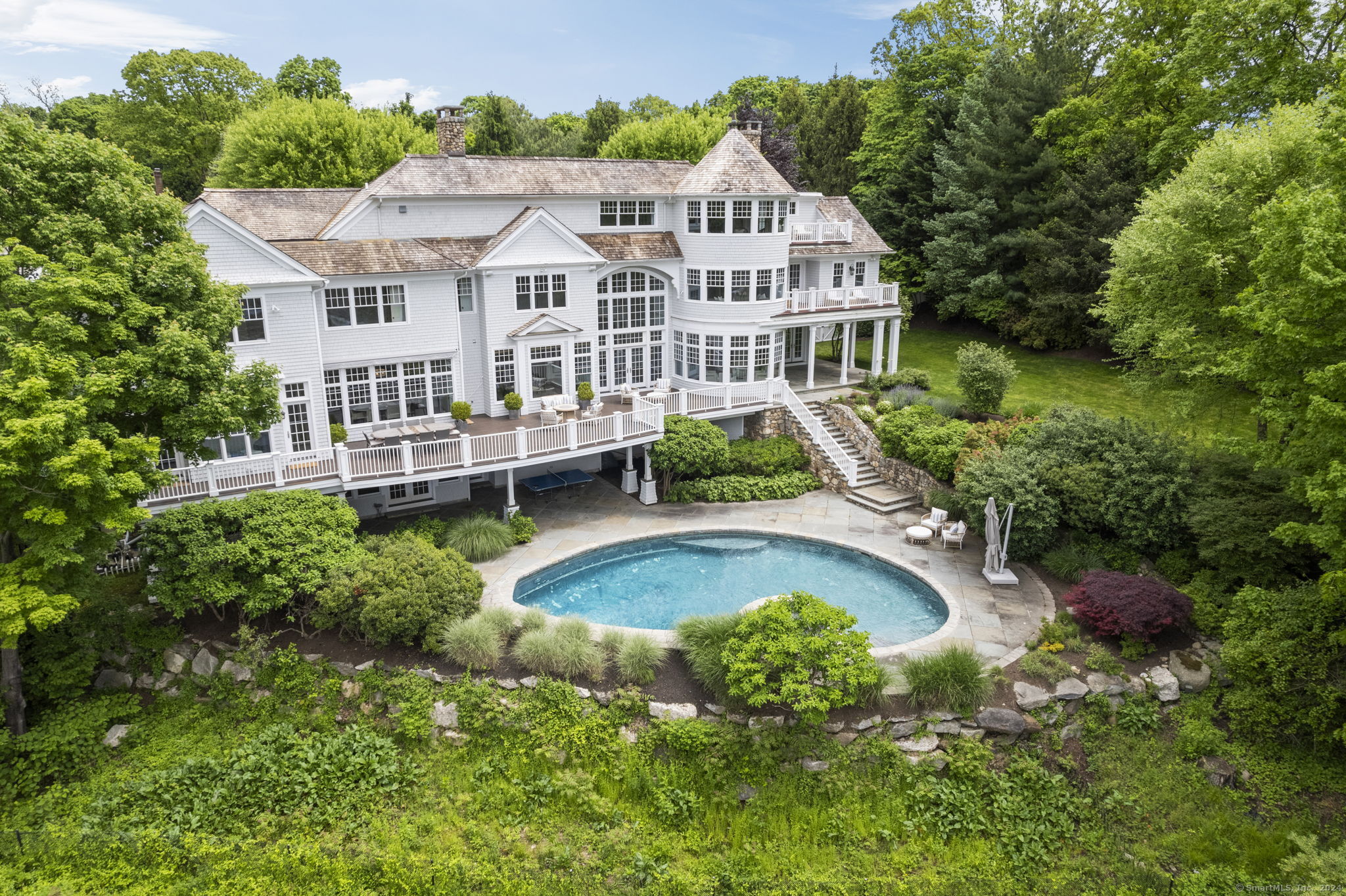 Property for Sale at 15 Beachside Common, Westport, Connecticut - Bedrooms: 7 
Bathrooms: 9.5 
Rooms: 17  - $4,500,000