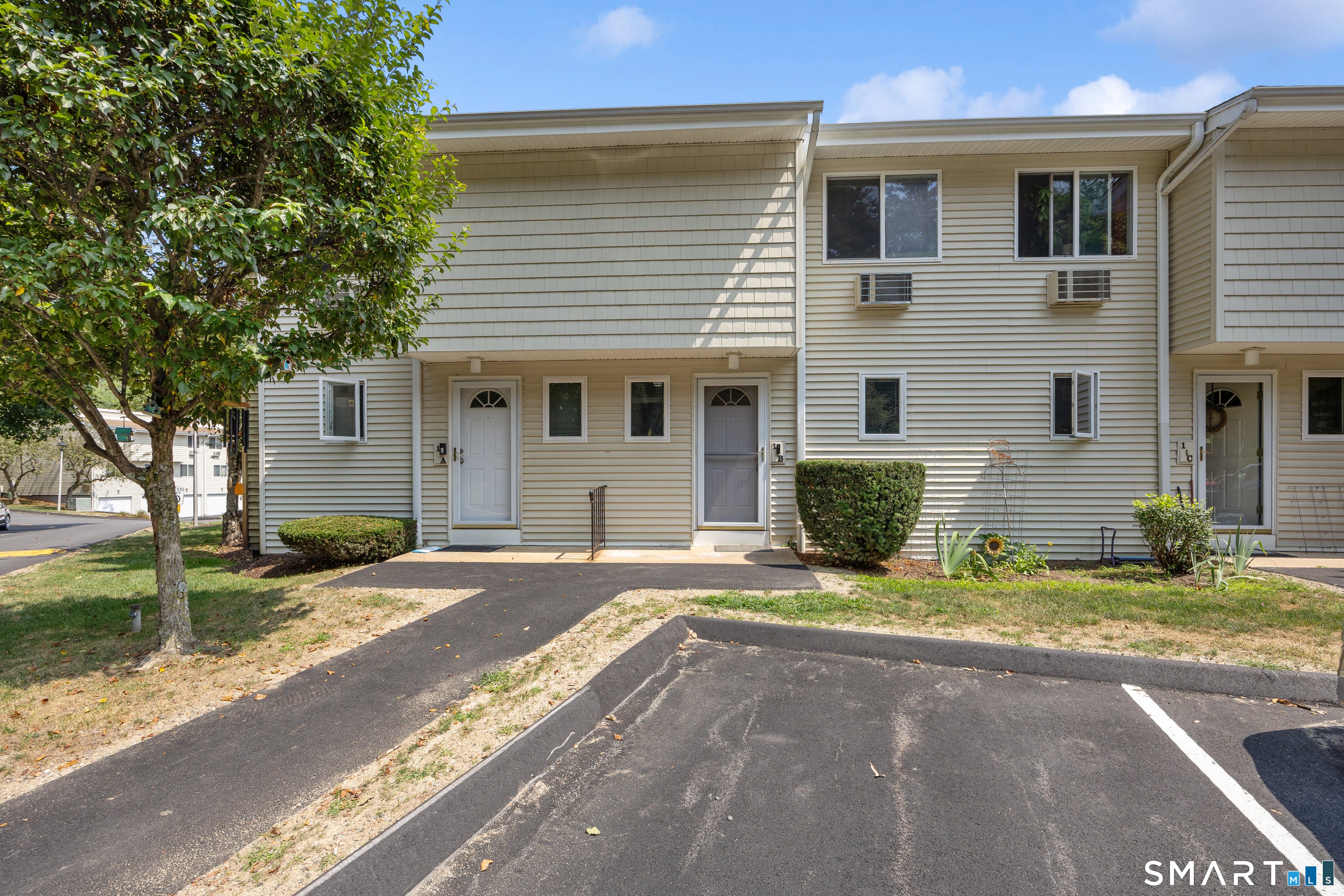 220 Main Street 1B
