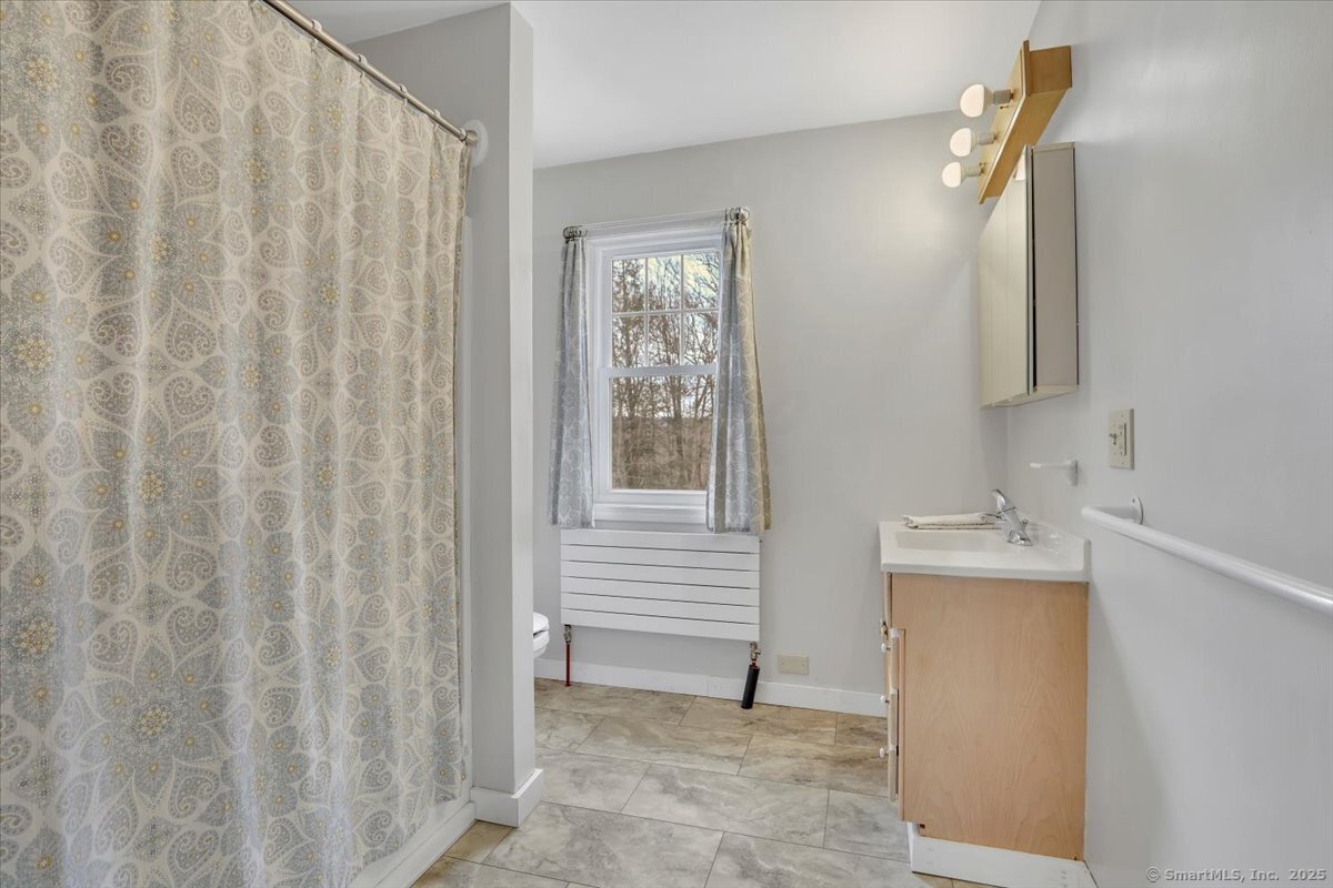 10 Yale Avenue, Middlebury, Connecticut image 22