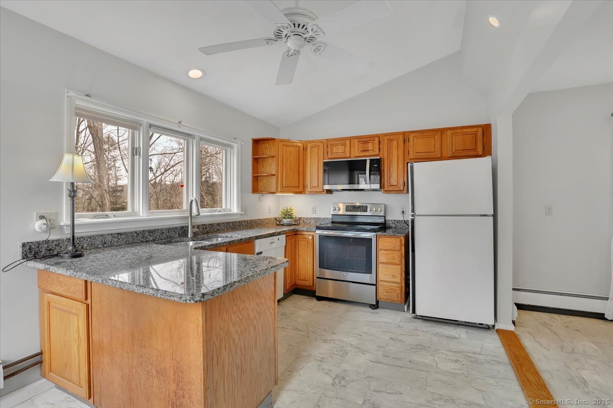 10 Yale Avenue, Middlebury, Connecticut image 10