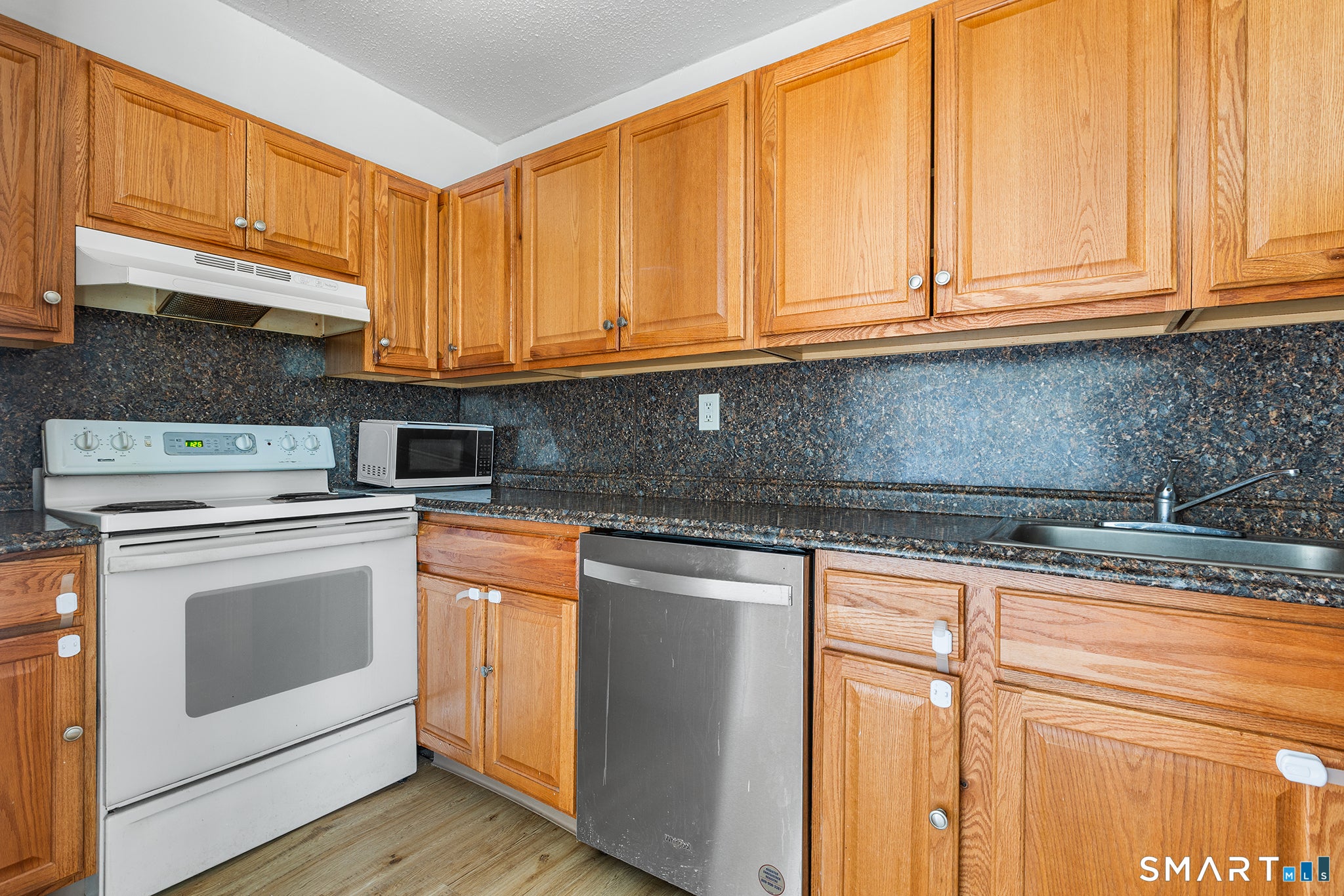 557 Glendale Avenue 557