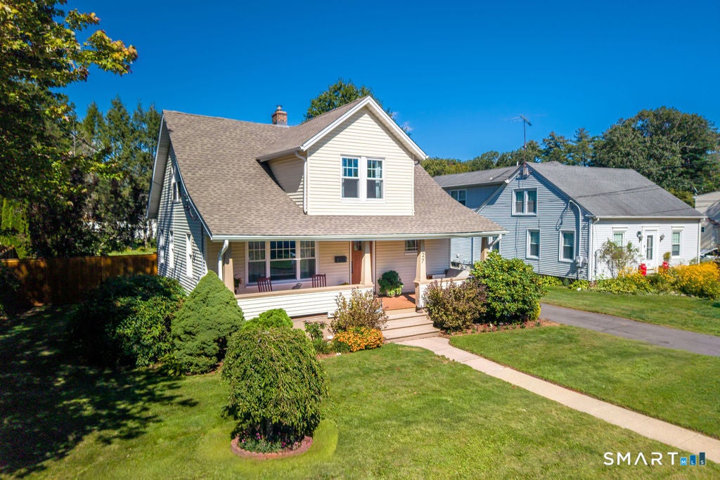 27 Cottage Street